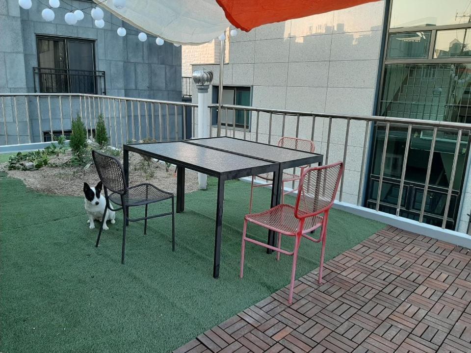 Hongdae Cozy-Women'S Shared Home โซล ภายนอก รูปภาพ