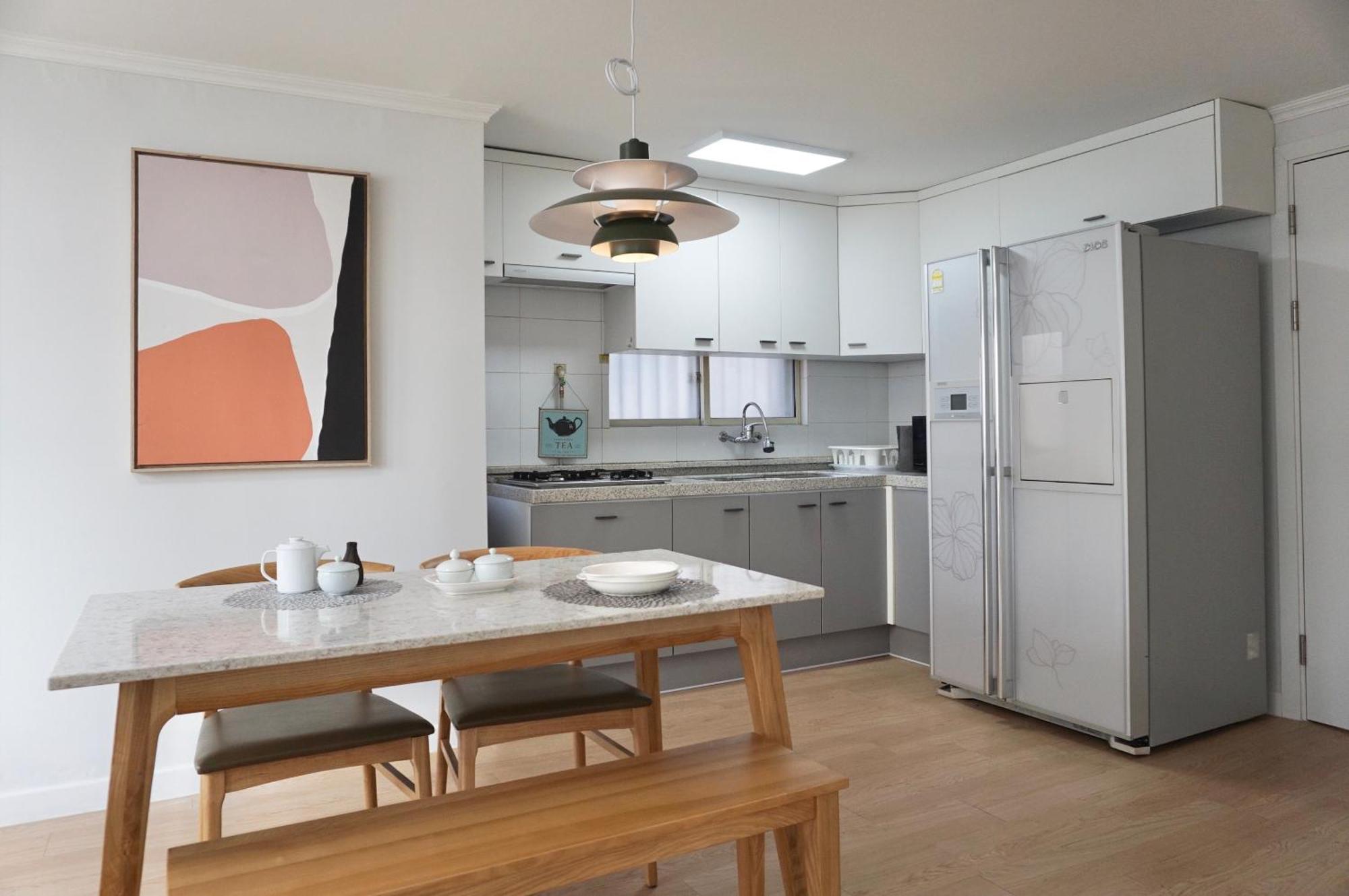Hongdae Cozy-Women'S Shared Home โซล ภายนอก รูปภาพ